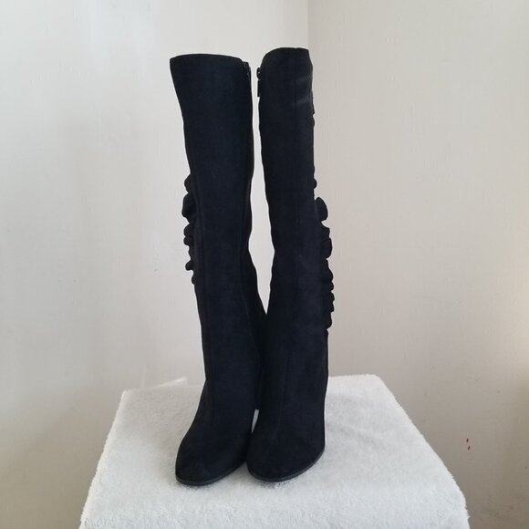 Below the Knee Black Suede Looking Ruffled Side Zippered Boots Size 10 4” Heel - Picture 2 of 16